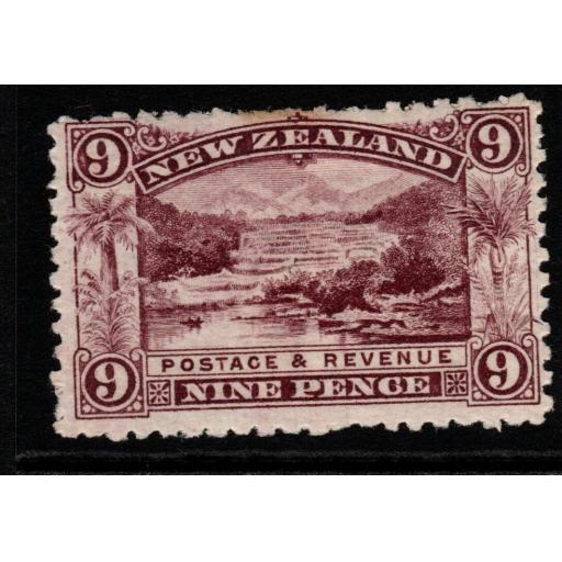 NEW ZEALAND SG326 1906 9d PURPLE p14 TONE SPOT MTD MINT